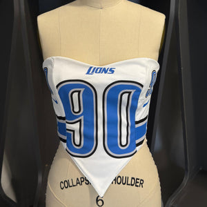 White Detroit Lions #90 reworked jersey crop top with pointed V-hem in S/M